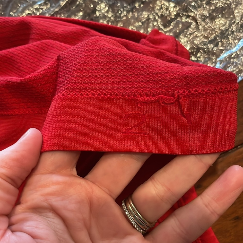 Lululemon Swiftly Racerback Tank - Picture 9 of 10